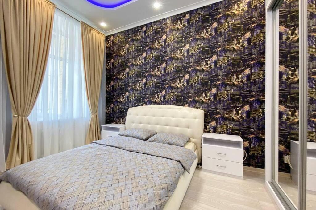 Comfortable Luxury Apartment With 3 Rooms. Center Heart Of Kiev Extérieur photo