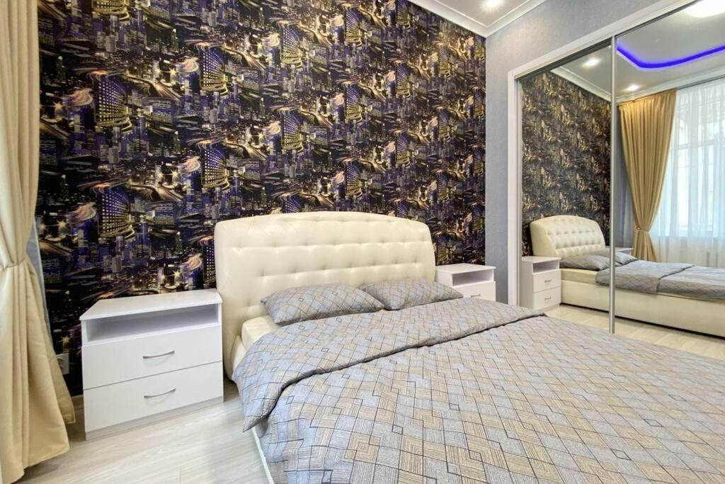 Comfortable Luxury Apartment With 3 Rooms. Center Heart Of Kiev Extérieur photo